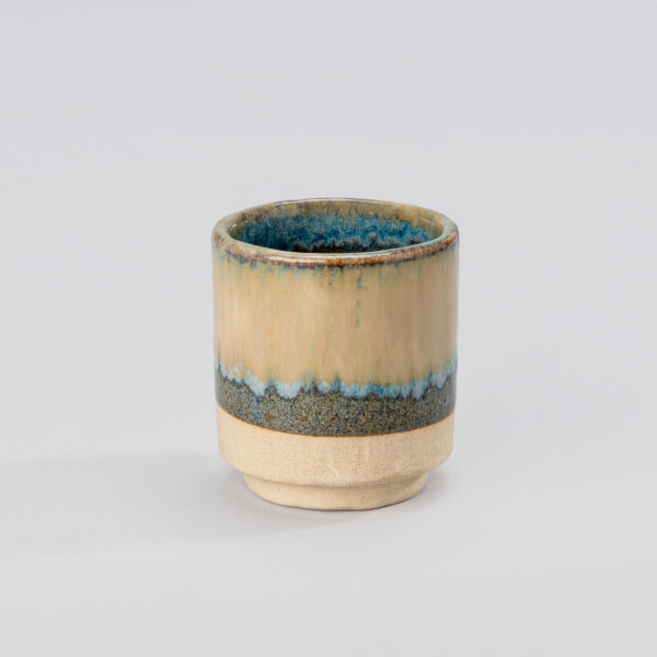 Petite tasse en céramique 1