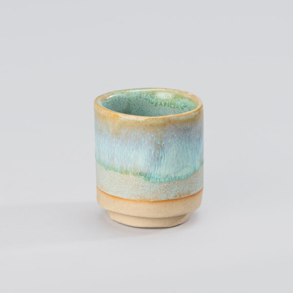 Petite tasse en céramique 2
